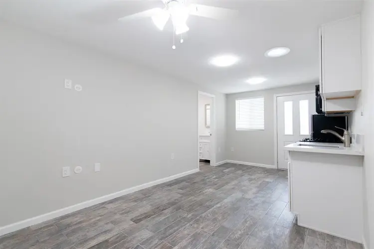 Peaceful, Private & Quiet Studio