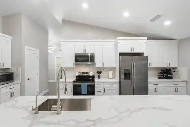 Furnished Room. All Utilities Incl.