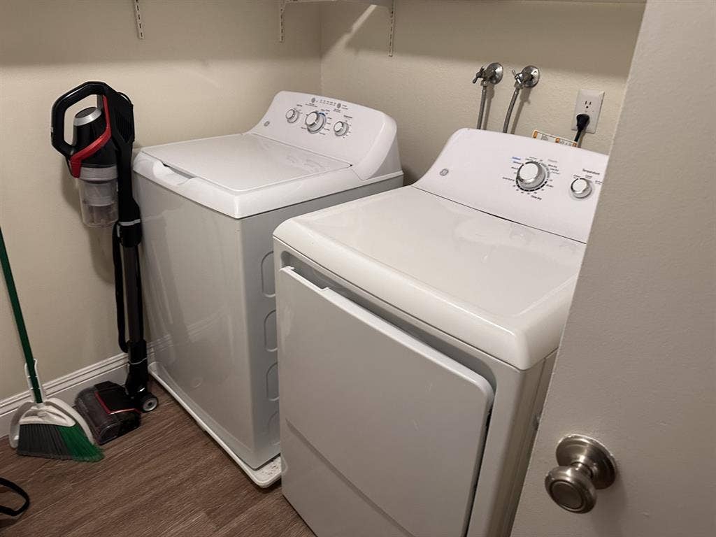 FURNISHED ROOM FOR RENT LIVERMOREE