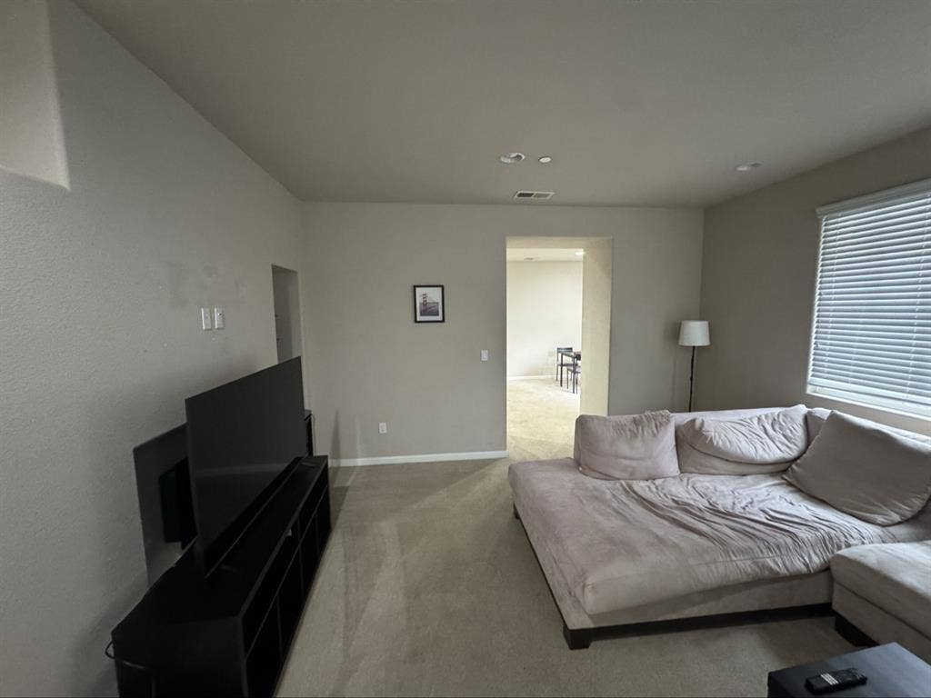 Room for Rent in East Palo Alto