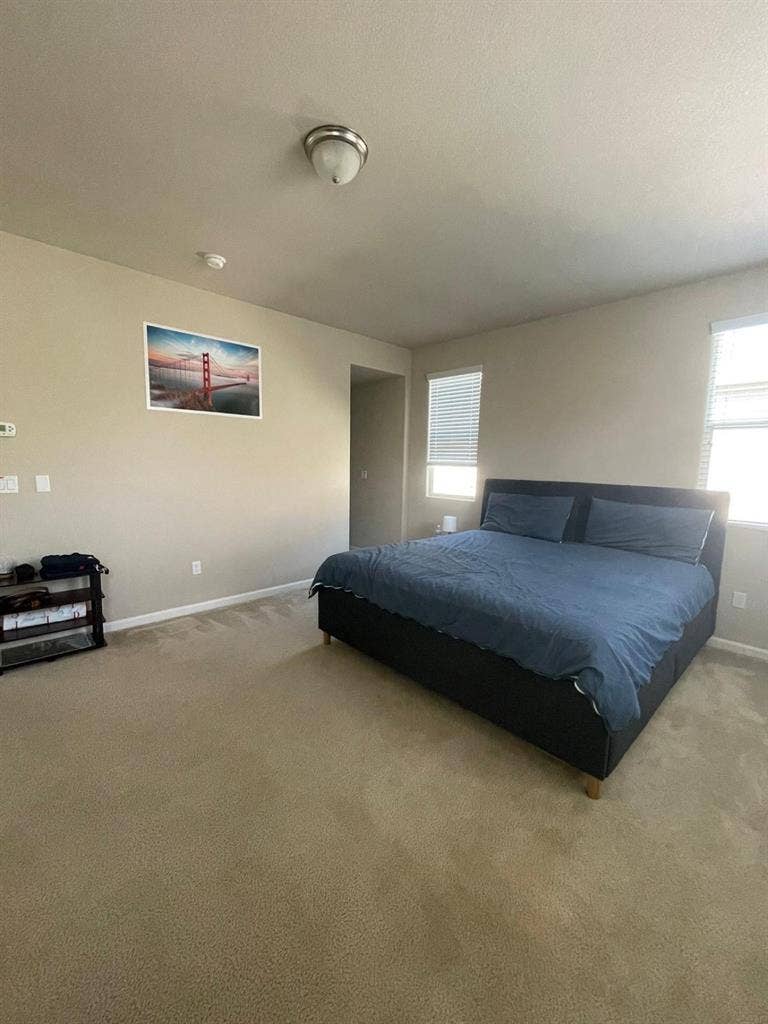 Room for Rent in East Palo Alto
