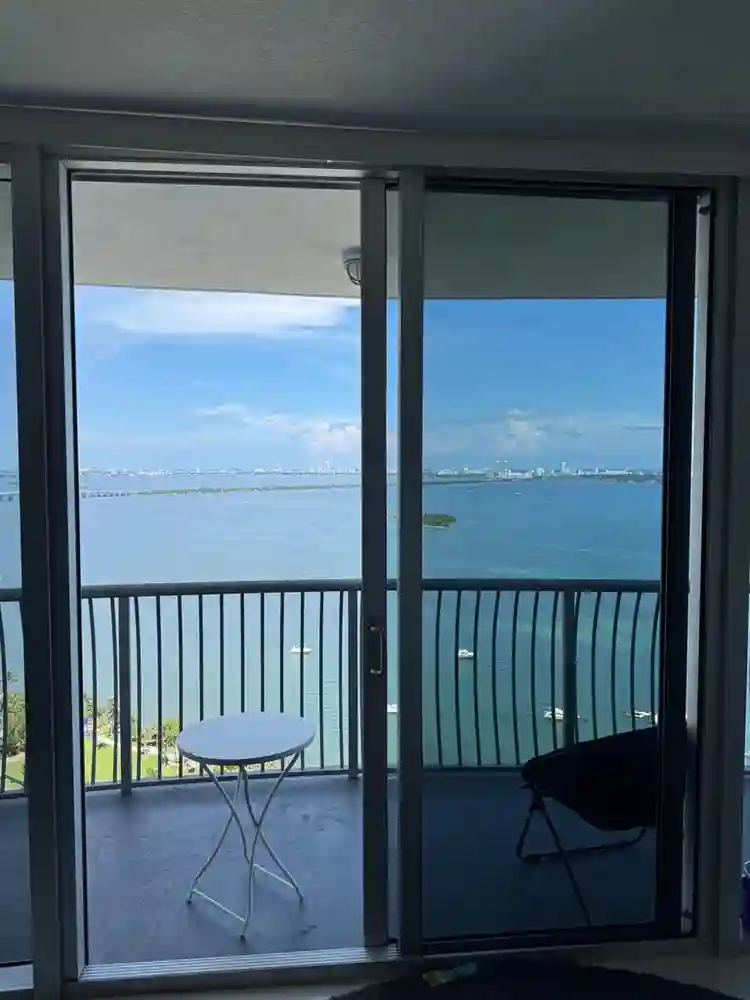 Relaxing Private Room - Waterfront