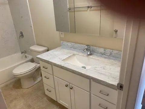 Private room for rent