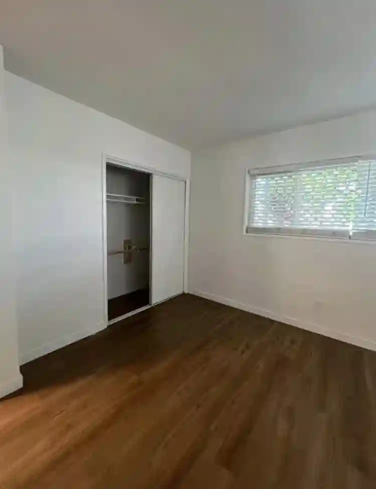 Master Room For Rent!
