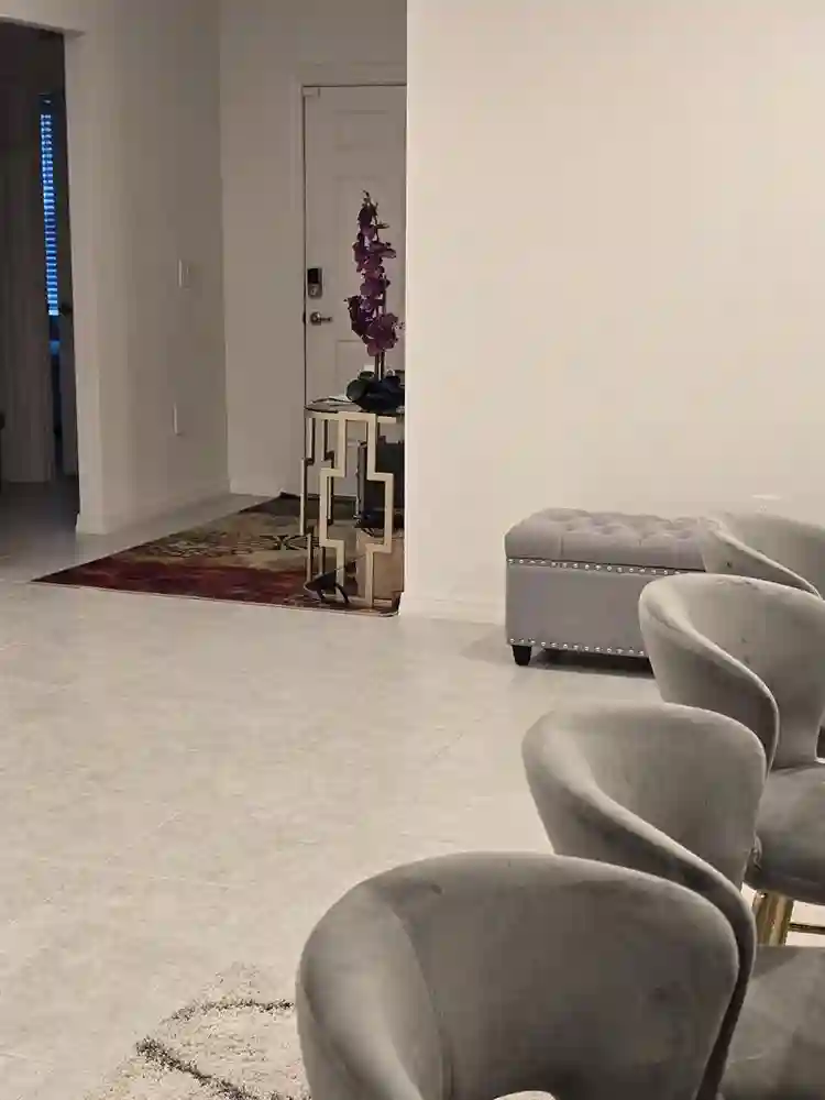 Furnished w/ shared bath $