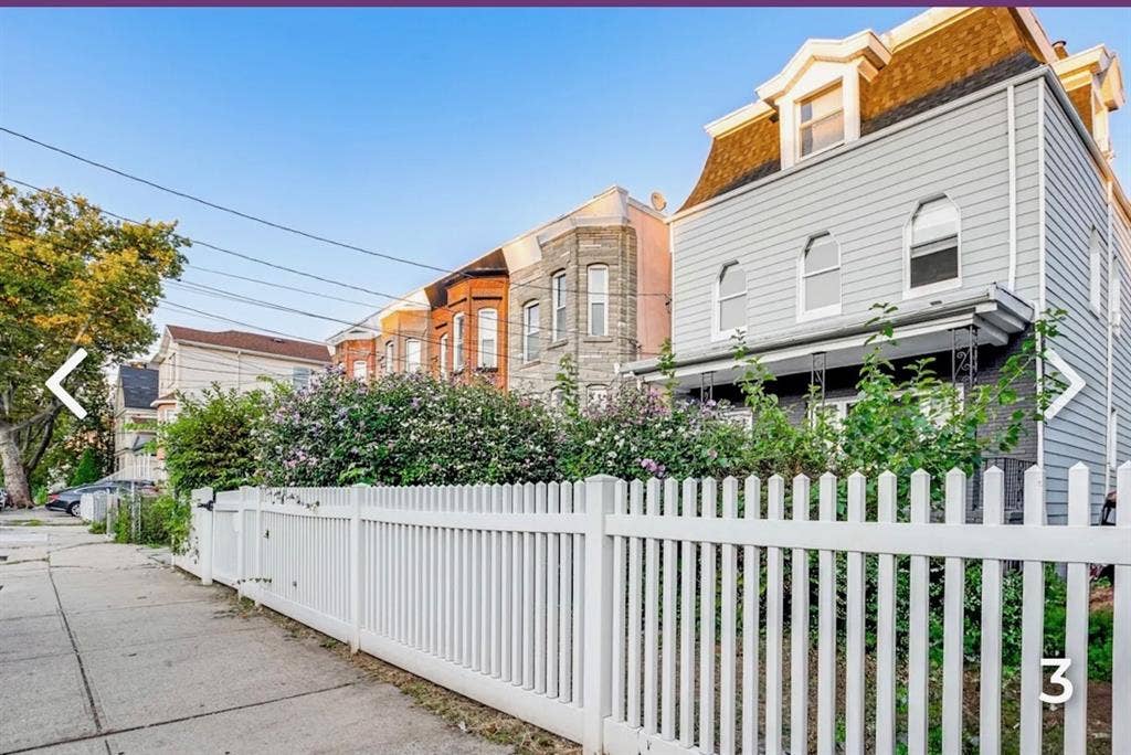 Spacious Jersey City with balcony