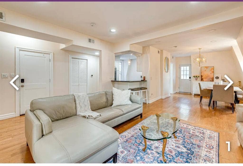 Spacious Jersey City with balcony