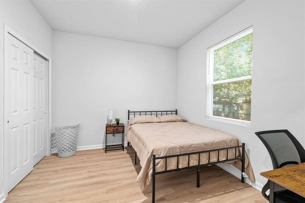 7 BR in Jacksonville