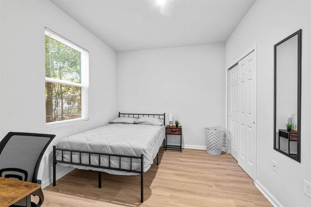 7 BR in Jacksonville