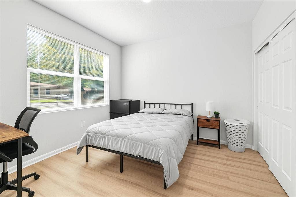 7 BR in Jacksonville