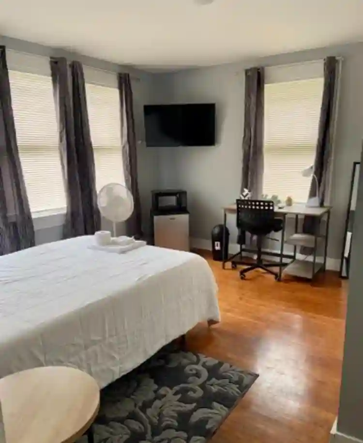 2 BR in Atlanta