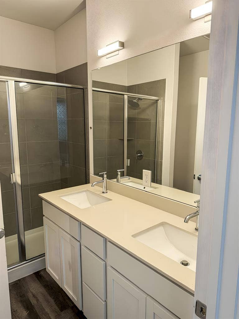 2 BR in Leander