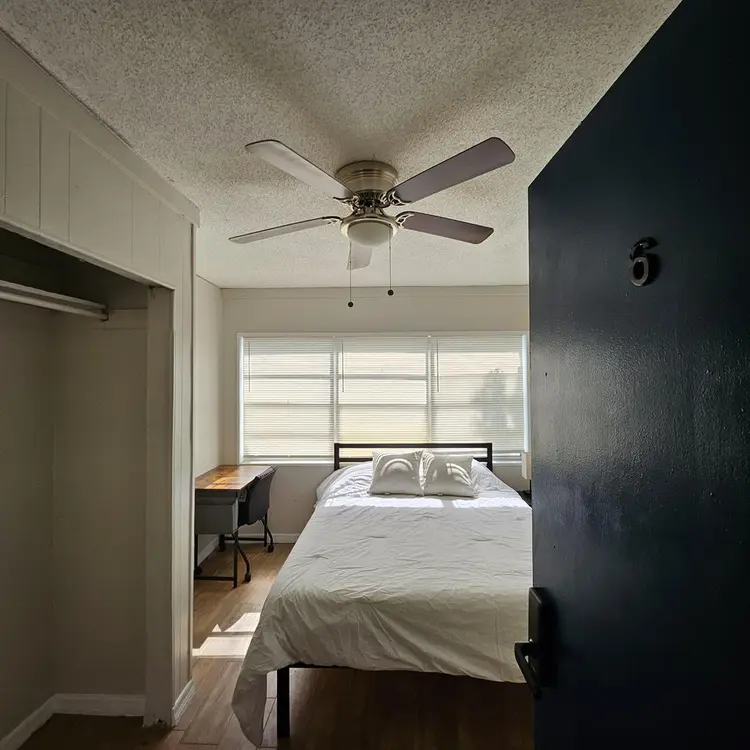 1 BR in Orlando