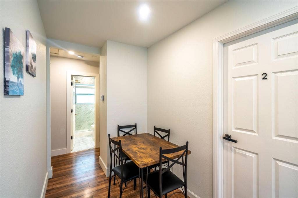 5 BR in Pasadena