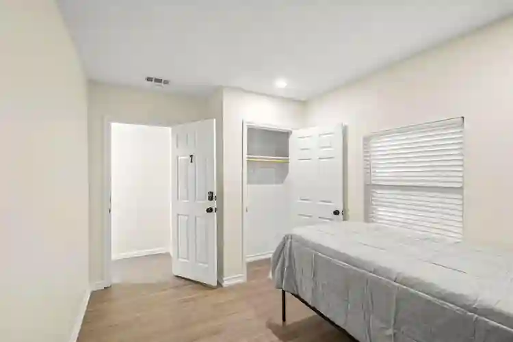 9 BR in Dallas