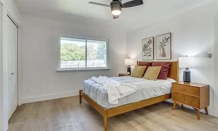 5 BR in Austin