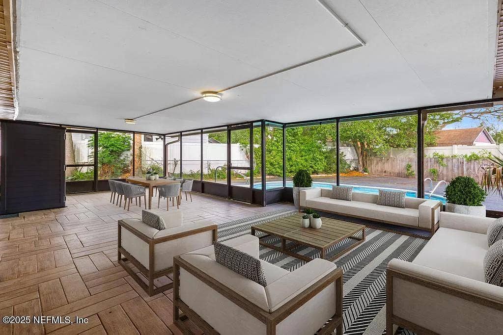 8 BR in Jacksonville