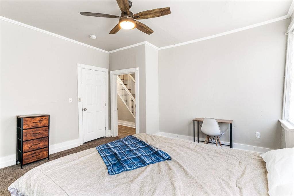 7 BR in Petersburg