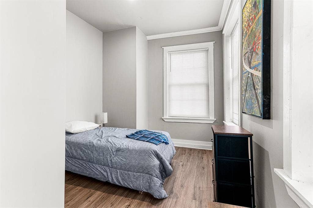 7 BR in Petersburg