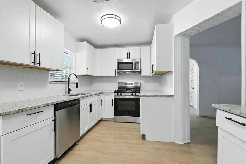 2 BR in Forest Hill