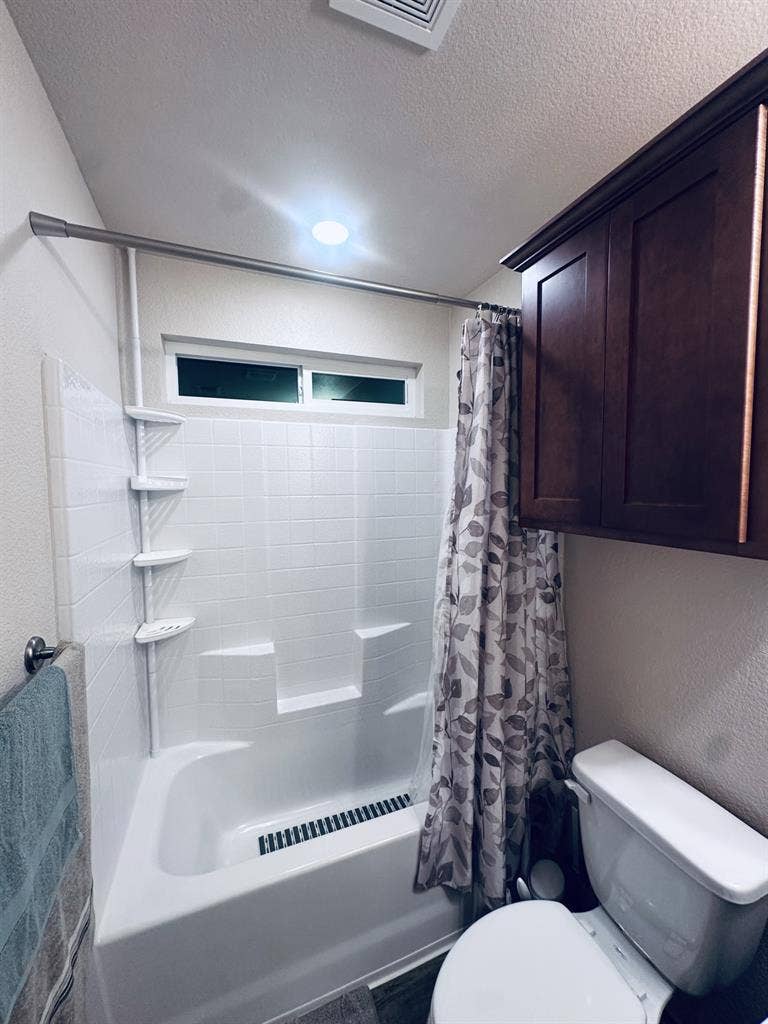 Furnished Room (Utilities Included)