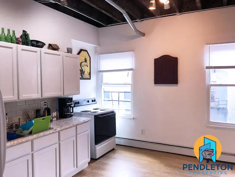 1 BEDROOM AVAILABLE - $/month