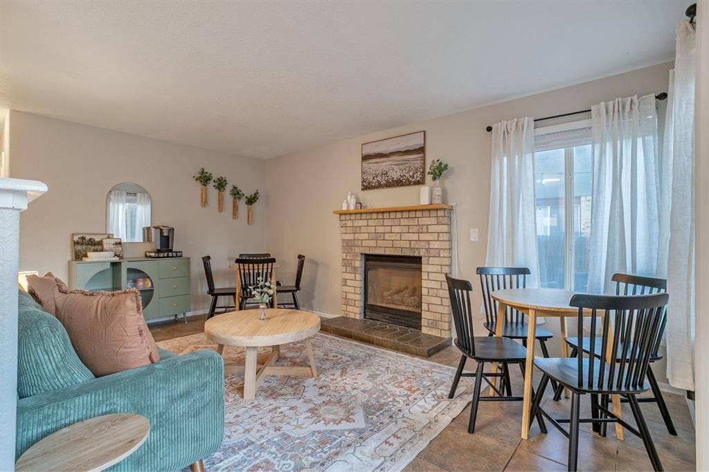 Thornton Clean, Peaceful, Room 🙂