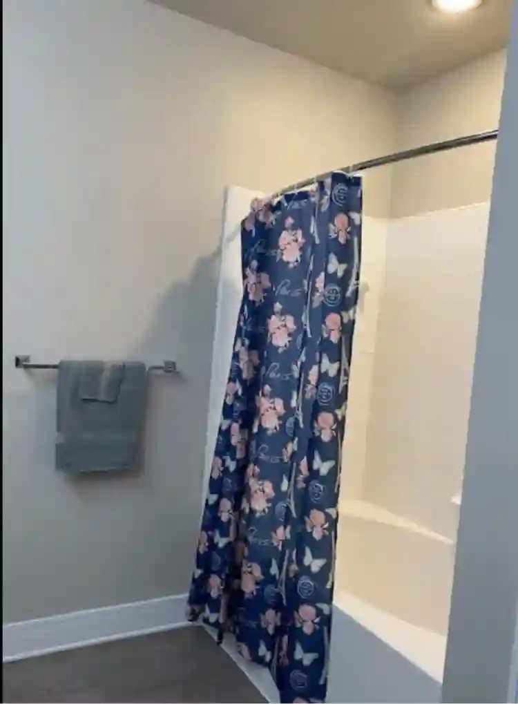 Rooms for rent in Spring Texas $