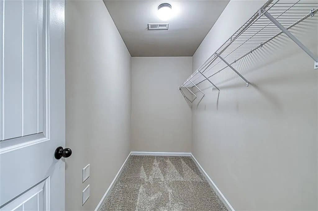 3 BR in East Point