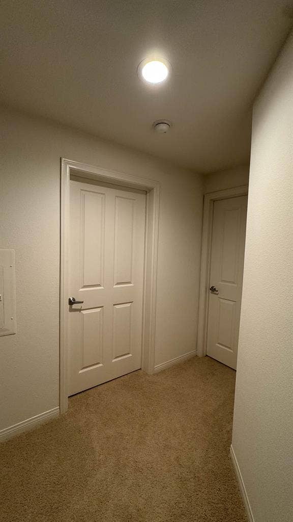 Private Room / Private Bath