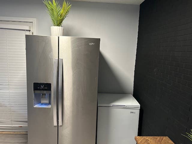 Huge BR W/Master BTH Walk In Closet