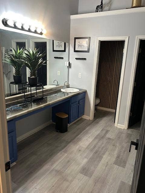 Huge BR W/Master BTH Walk In Closet