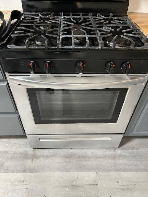 Huge BR W/Master BTH Walk In Closet