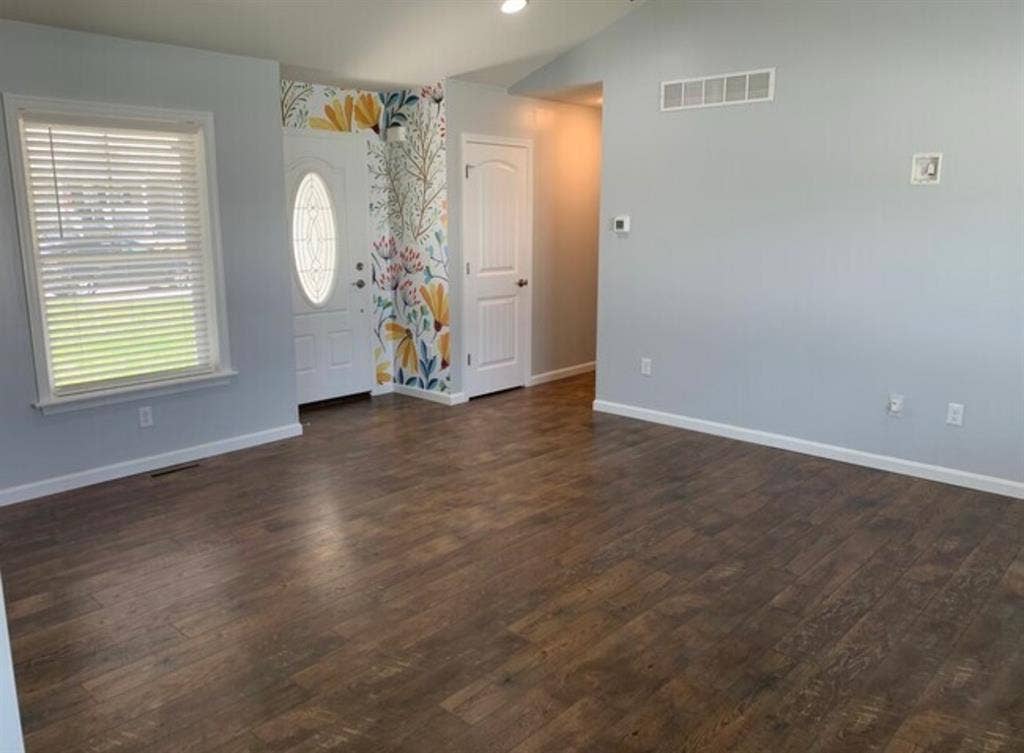 Modern Room w/ Utilities