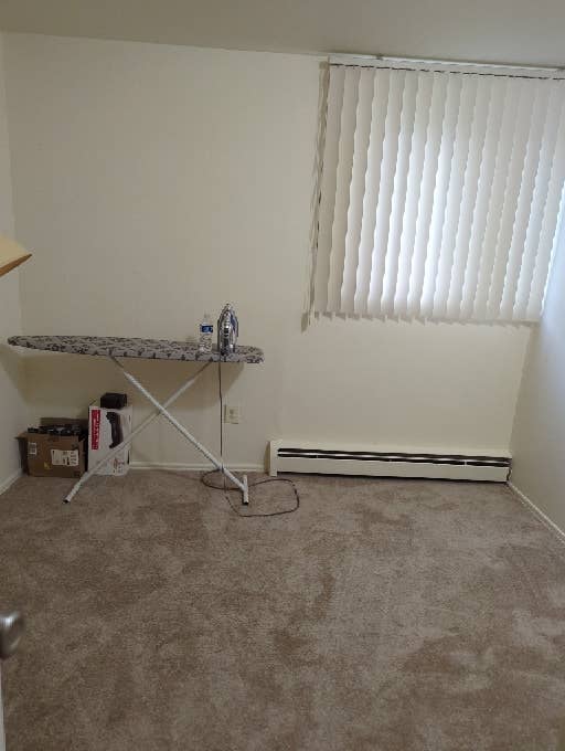 Room for rent 2 bedroom apartment