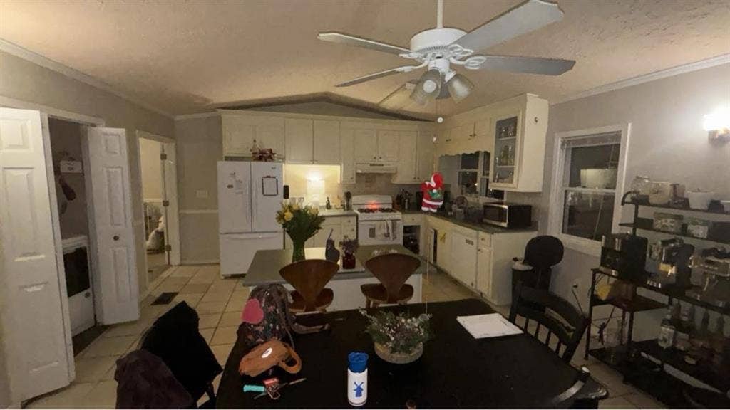 Private Room for Rent (Jan 1st)