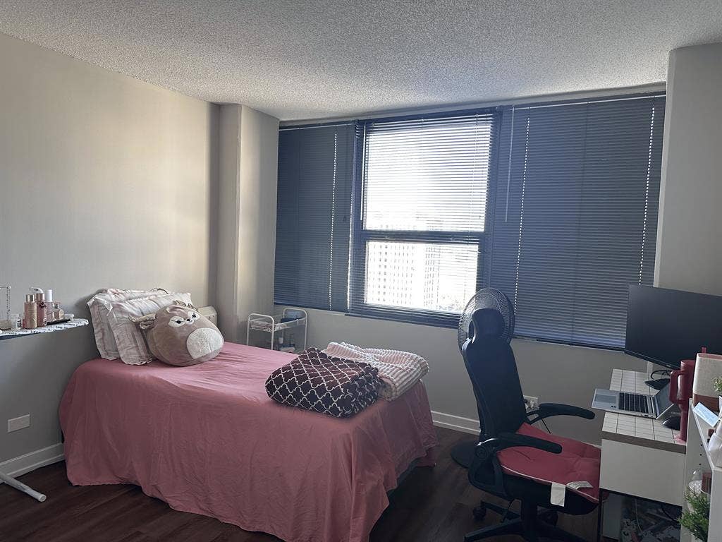 Subleasing bedroom (Female Only)