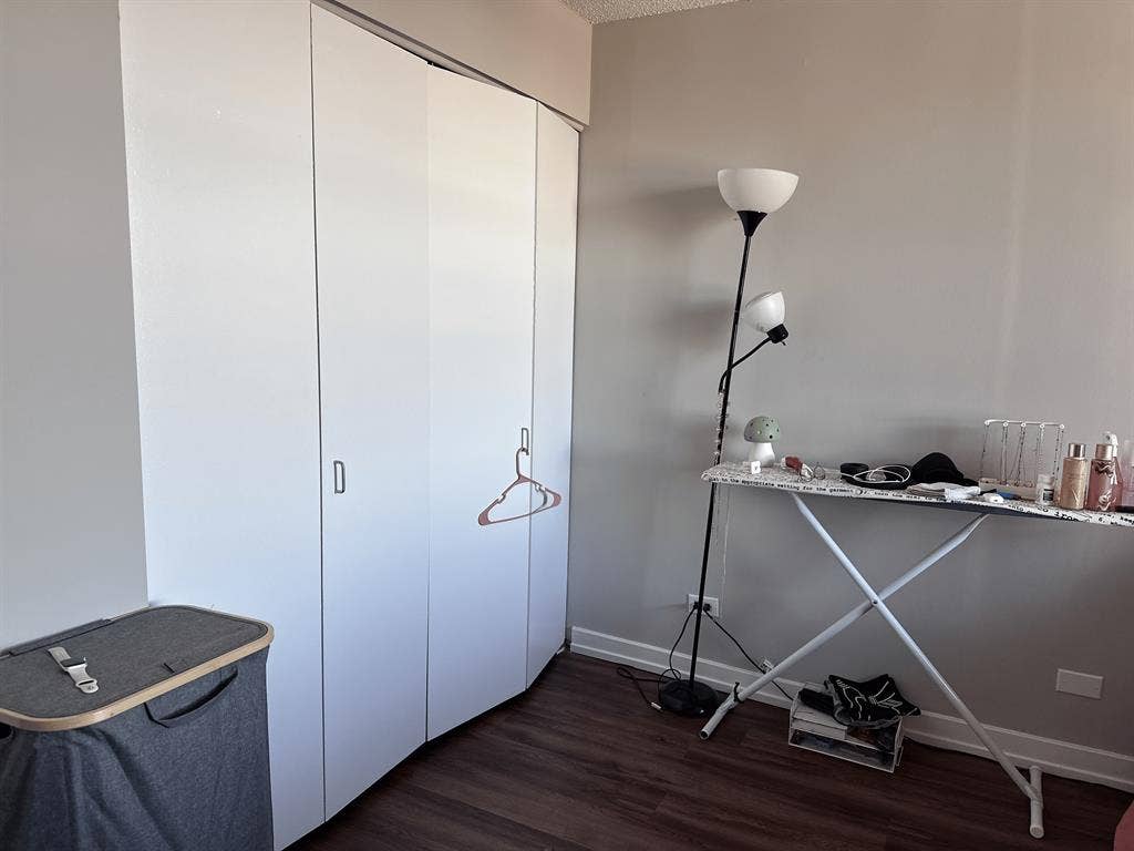 Subleasing bedroom (Female Only)