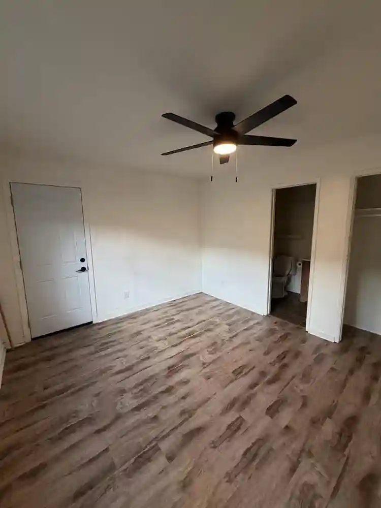 Private room in Anaheim house