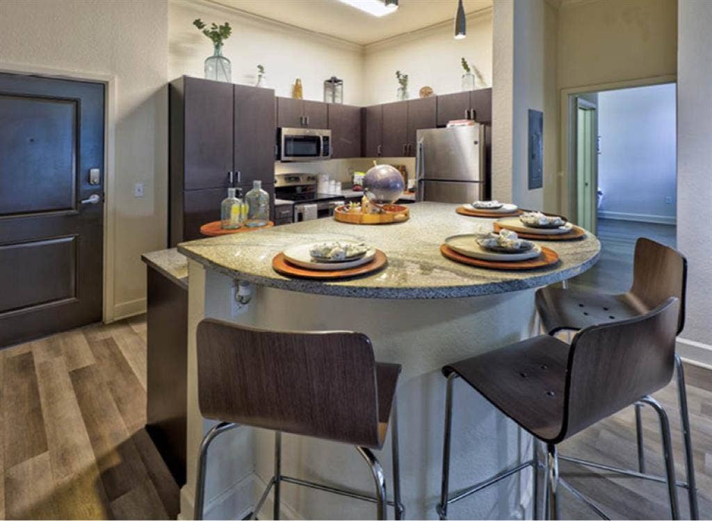 Plaza on University  Top Floorr