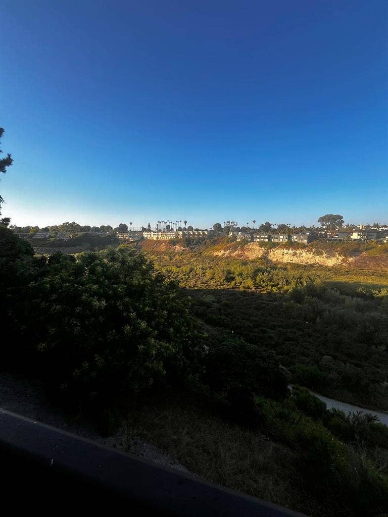 Large Master Bedroom-Backbay views