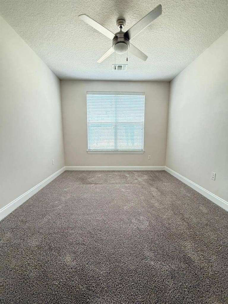 I rent a suite in Milenia.