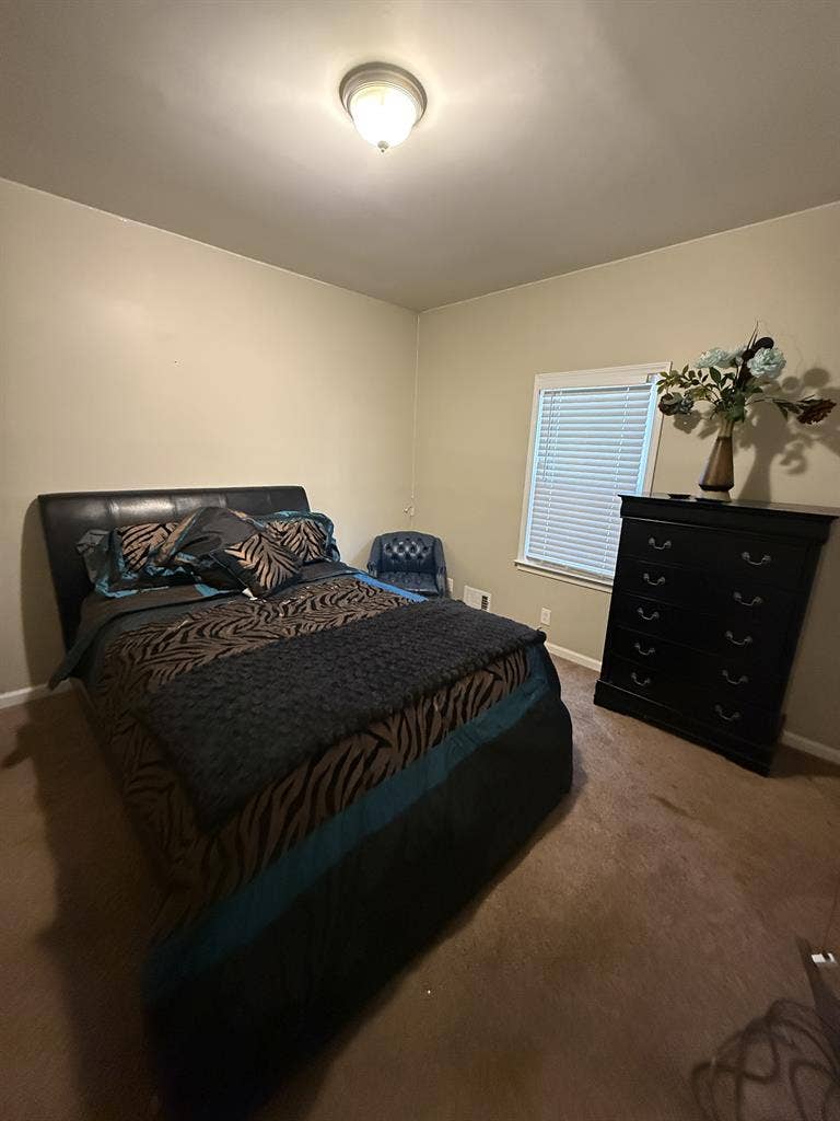 Private Room w Private Bath