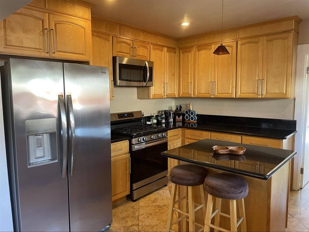 Private Room in West Side House