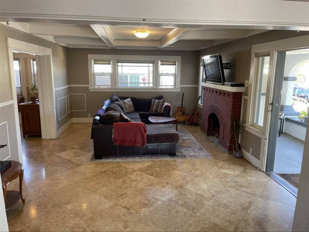 Private Room in West Side House