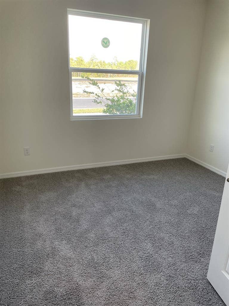 Room for rent, private bathroomm