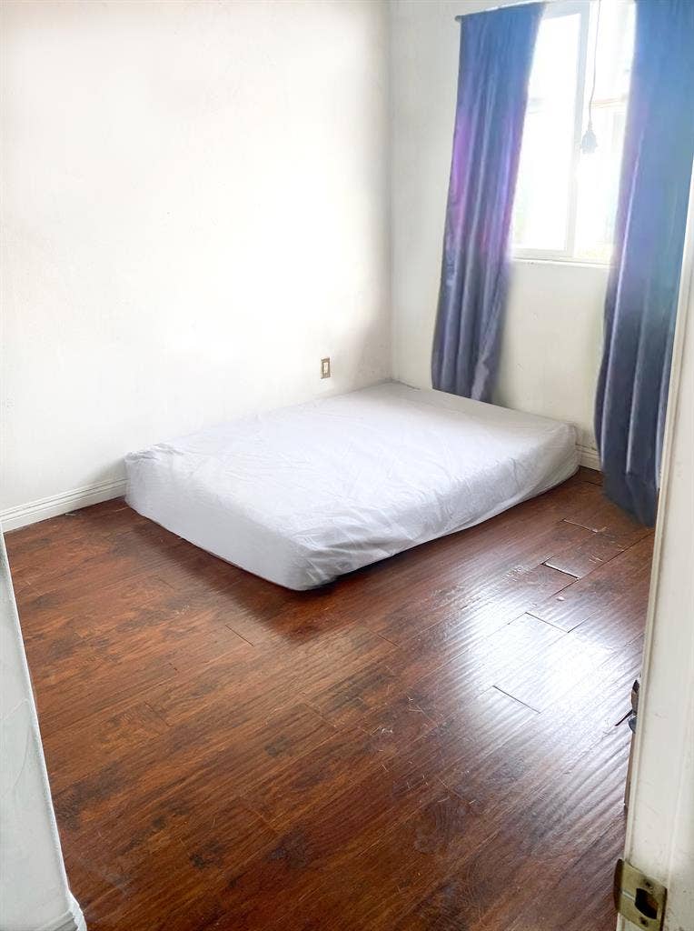 Room in South LA House