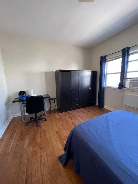 Walking distance to Journal Square