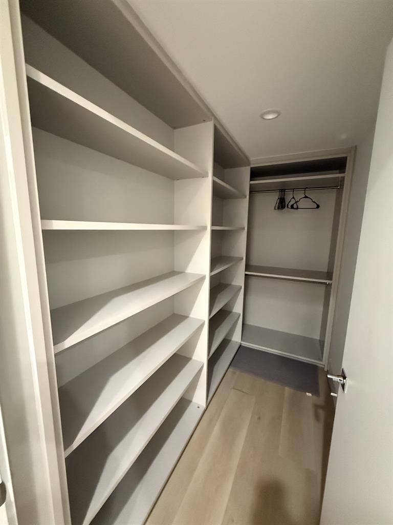 Looking for a roommate!