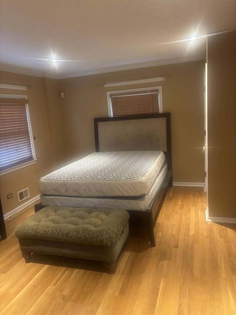 Large room/ common area for rent